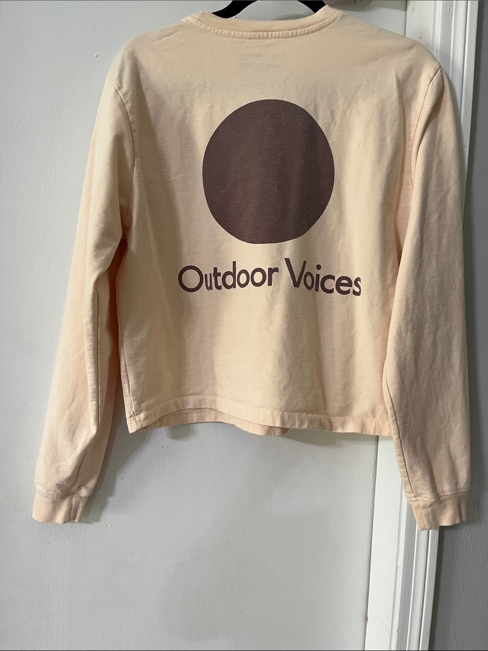 Outdoor Voices Cream Cropped Sweatshirt with  Circle Logo - Picture 3 of 6